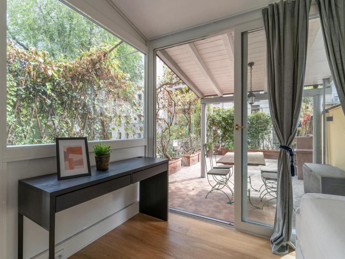 The Best Rent - Spacious Apartment Near Colonne S Lorenzo Milan Bagian luar foto