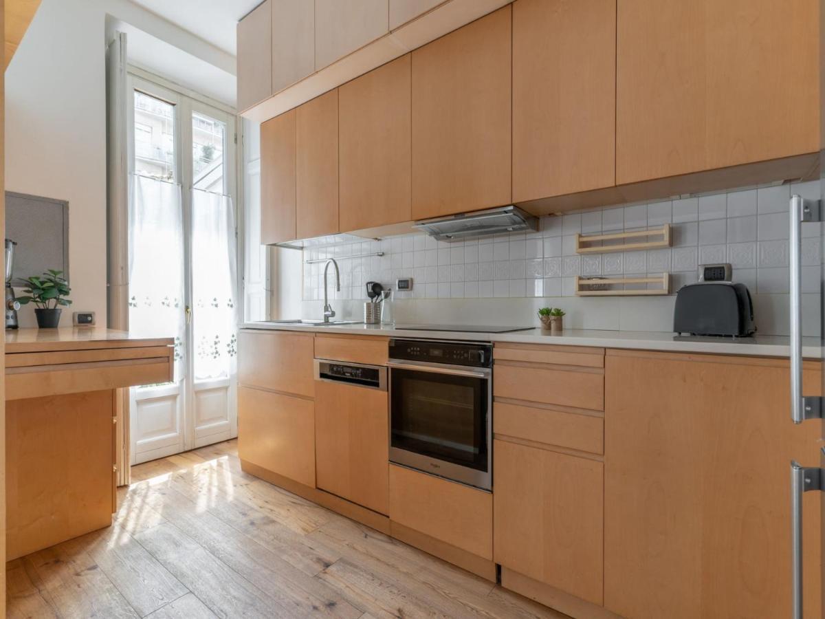 The Best Rent - Spacious Apartment Near Colonne S Lorenzo Milan Bagian luar foto