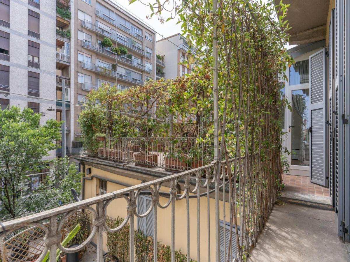 The Best Rent - Spacious Apartment Near Colonne S Lorenzo Milan Bagian luar foto